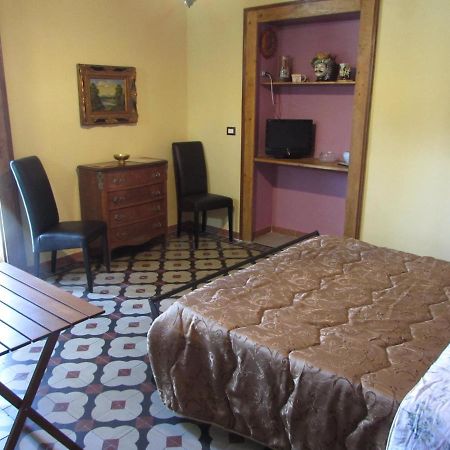 Antico Palazzo Bed & Breakfast Giardini Naxos Dış mekan fotoğraf