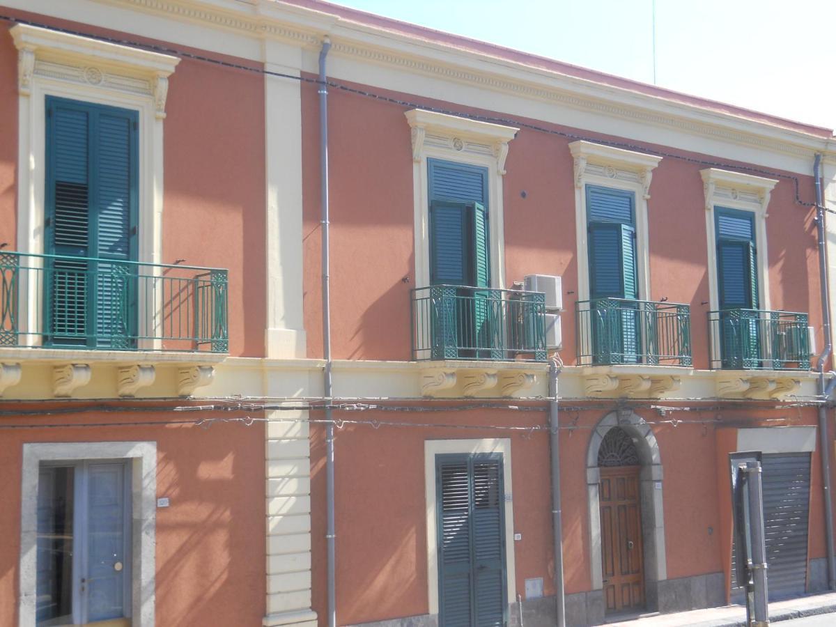 Antico Palazzo Bed & Breakfast Giardini Naxos Dış mekan fotoğraf